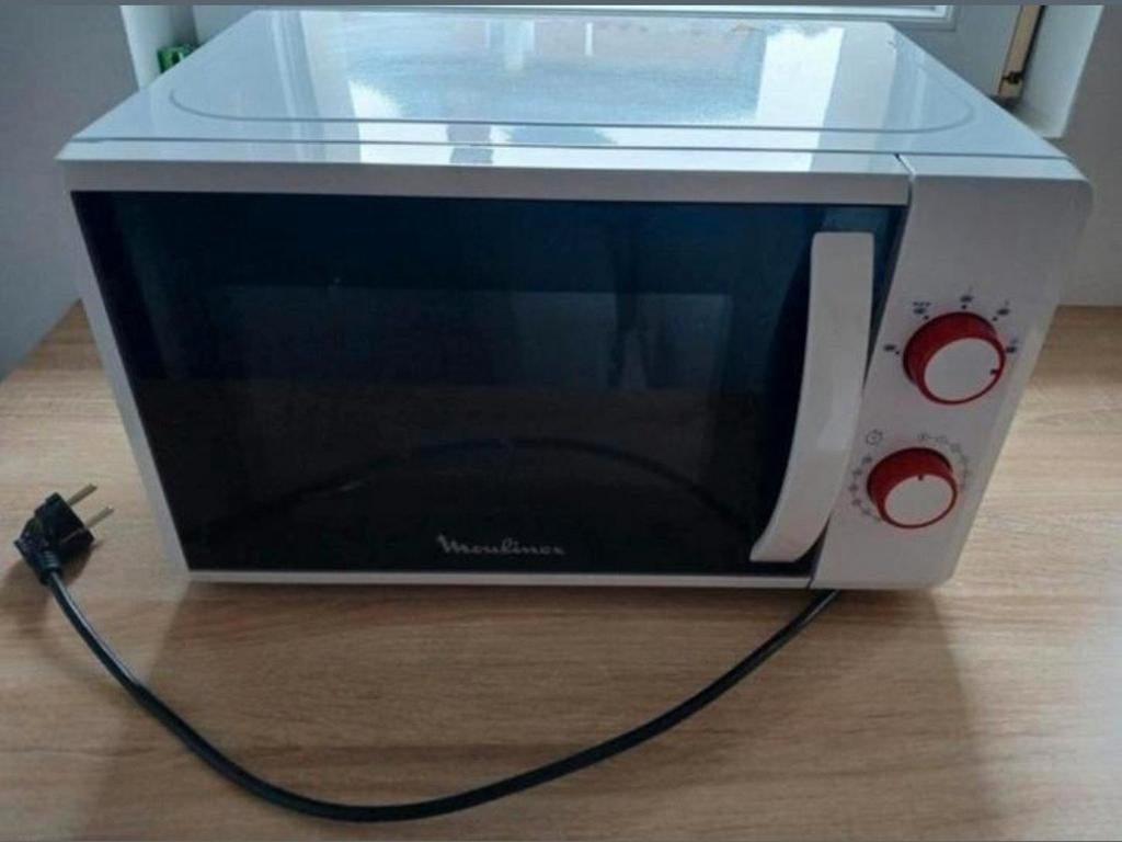 Moulinex Microgolfoven, Elektronische apparatuur, Microgolfovens, Ophalen, Gebruikt, Draaiplateau, Vrijstaand