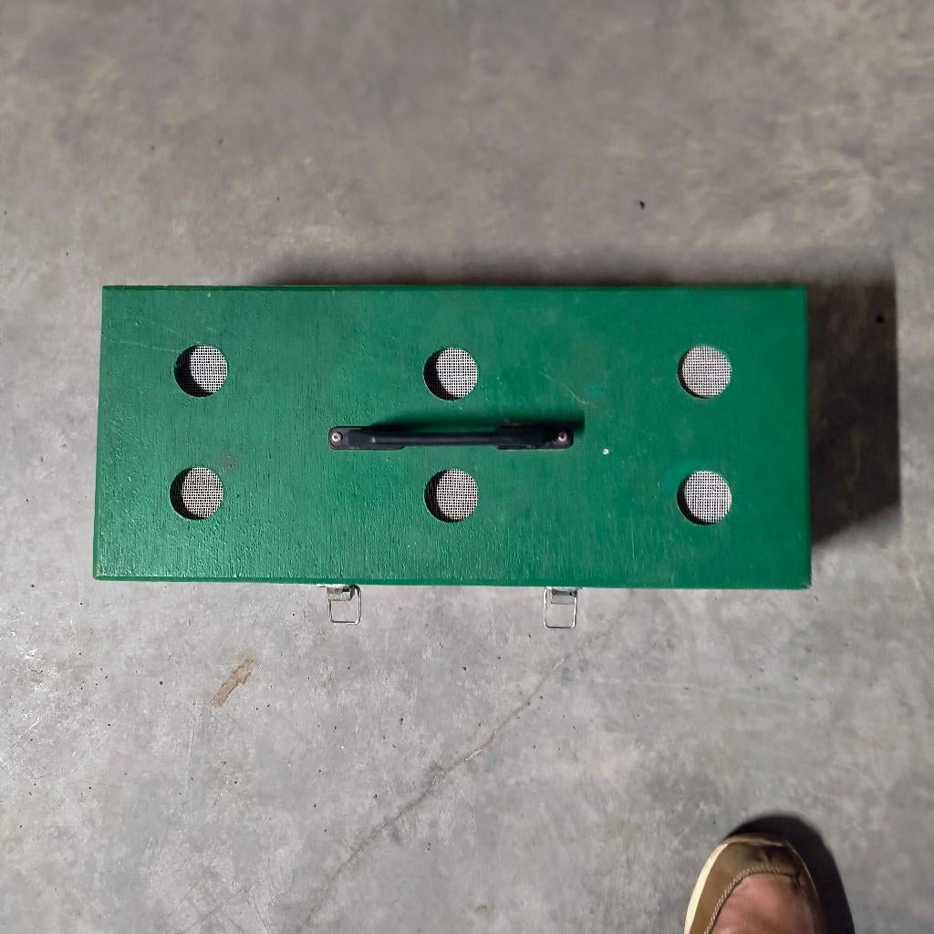 2 Vinkenkooien, 2 vervoersbakken,  19 glazen drinkbakken., Dieren en Toebehoren, Vogels | Hokken en Kooien, Ophalen, Gebruikt