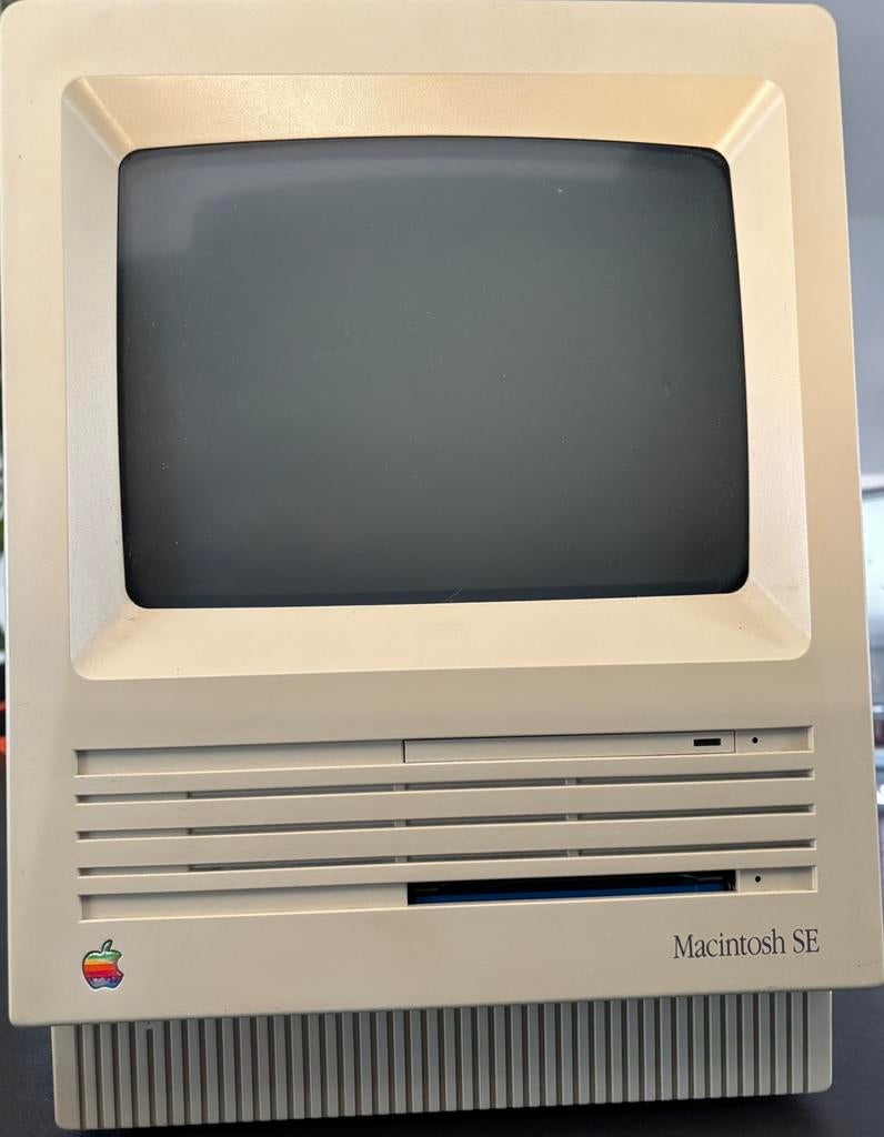 Werkende Macintosh SE model 5011, Computers en Software, Vintage Computers, Ophalen