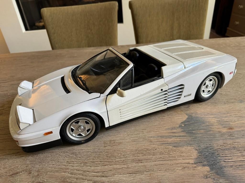 Pocher Ferrari Testarossa cabrio wit schaal 1-8, Hobby en Vrije tijd, Modelauto's | 1:5 tot 1:12, Ophalen, Gebruikt, 1:5 t/m 1:8