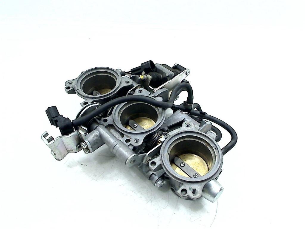 GASKLEPHUIS Triumph Street Triple 675 R 2013-2017 (1241675), Dhr. S. di Majo, Gebruikt, Info@cama-motorparts.nl, P.J. Troelstraweg 8 8
3144 CX  MAASSLUIS, NL