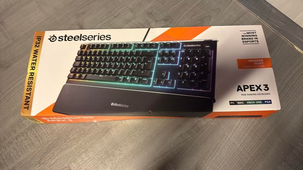 Steelseries toetsenbord, Computers en Software, Toetsenborden, Ophalen of Verzenden, Zo goed als nieuw, Gaming toetsenbord