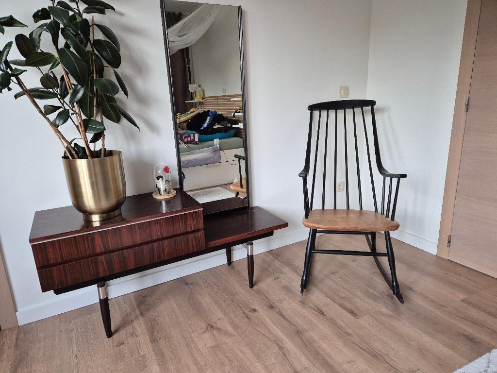 Vintage schommelstoel grandessa van Lena Larsson, Enlèvement