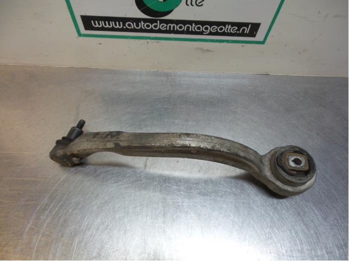 Bras de suspension avant droit d'un Volkswagen Passat (Passa, Volkswagen, -, 3 mois de garantie, Utilisé