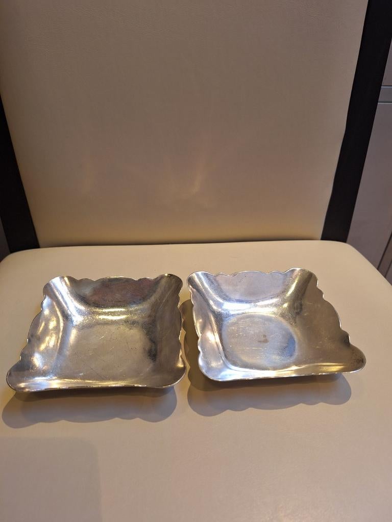 2 plats en métal argenté Wiskemann, Enlèvement ou Envoi