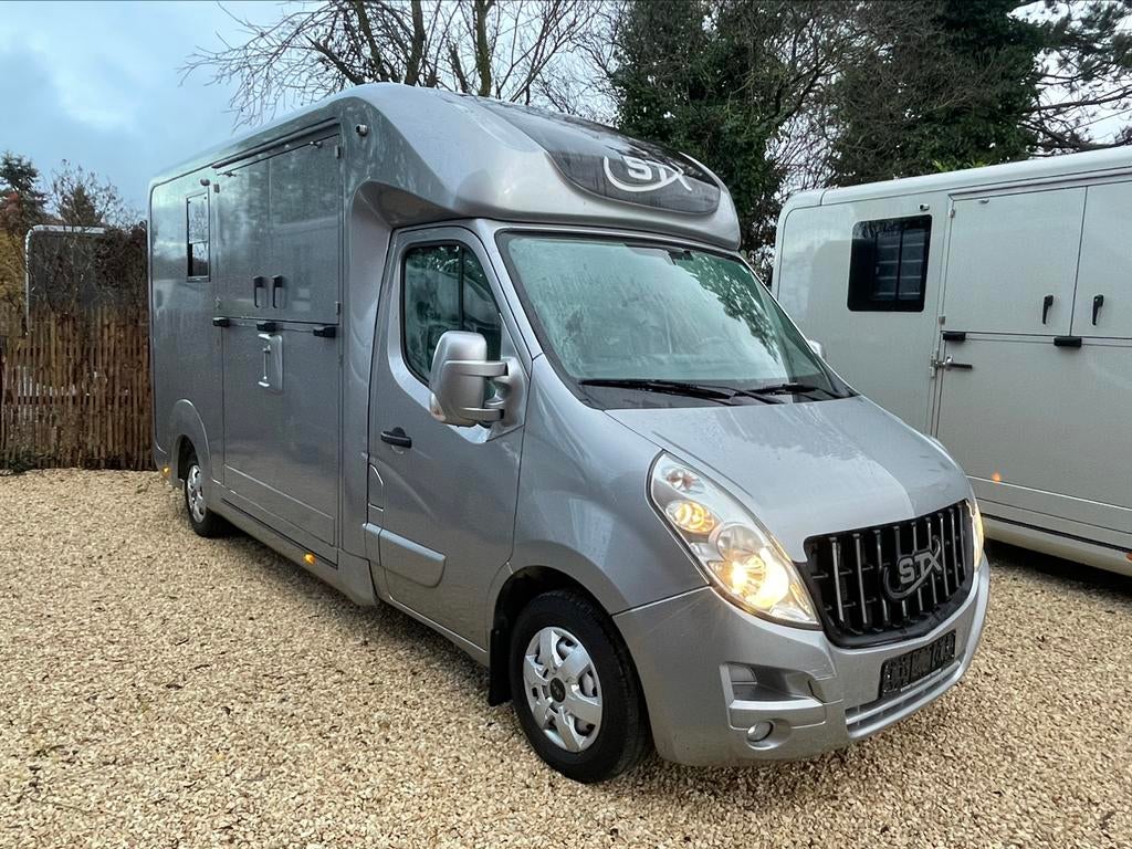 Camionnette chevaux STX 29000 km ! ! !, Enlèvement