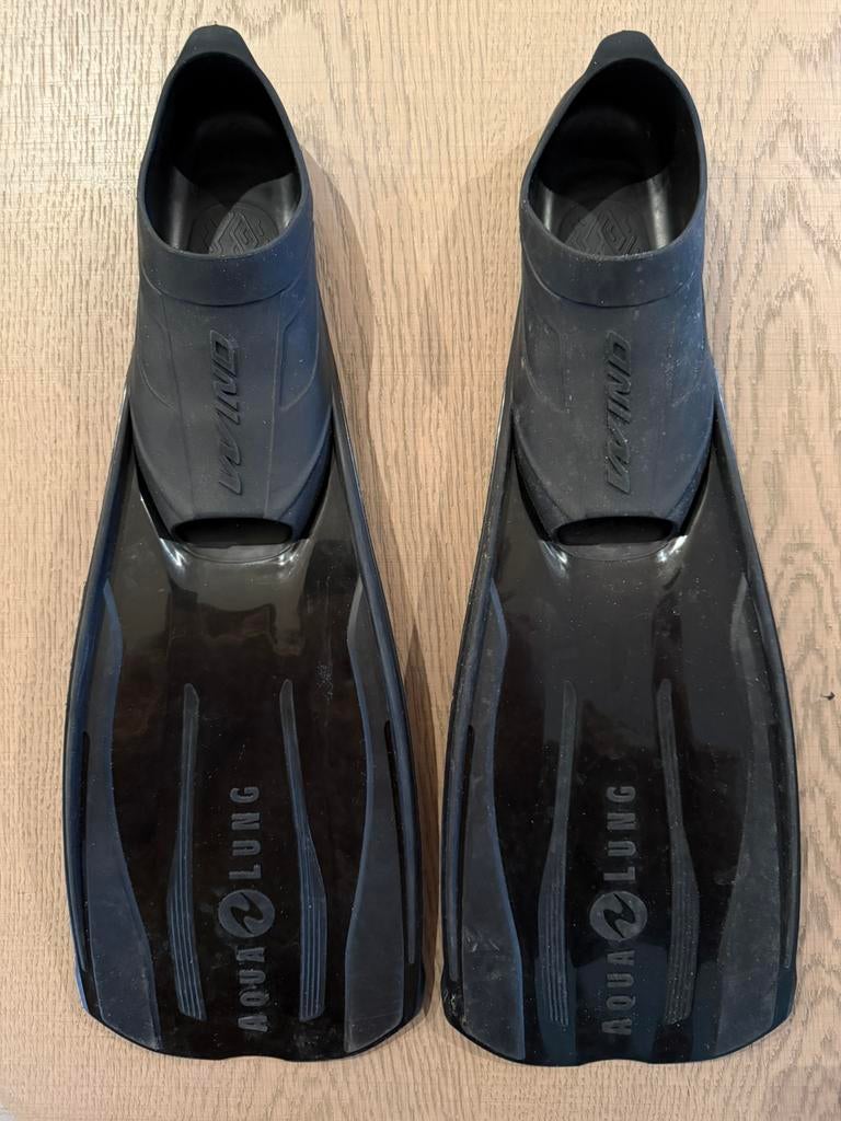 Zwemvliezen aqua lung wing maat 31-33, Enlèvement ou Envoi, Utilisé