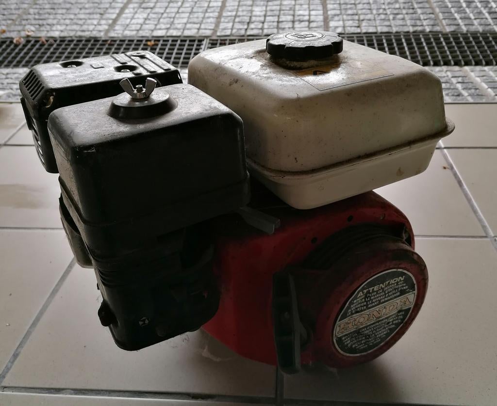 Honda aandrijfmotor voor pomp, Ophalen, Gebruikt