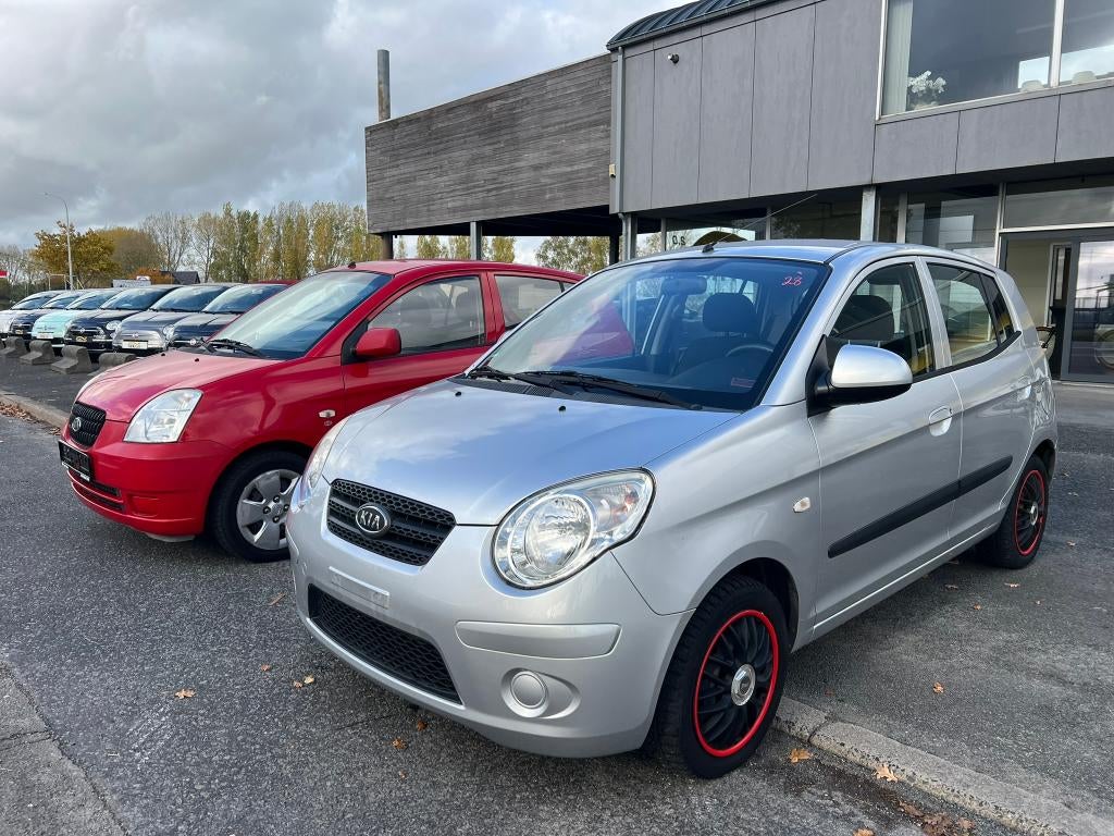 2 stuks van de Kia Picanto in benzine, Auto's, Voorwielaandrijving, 118 g/km, Stof, Zwart
