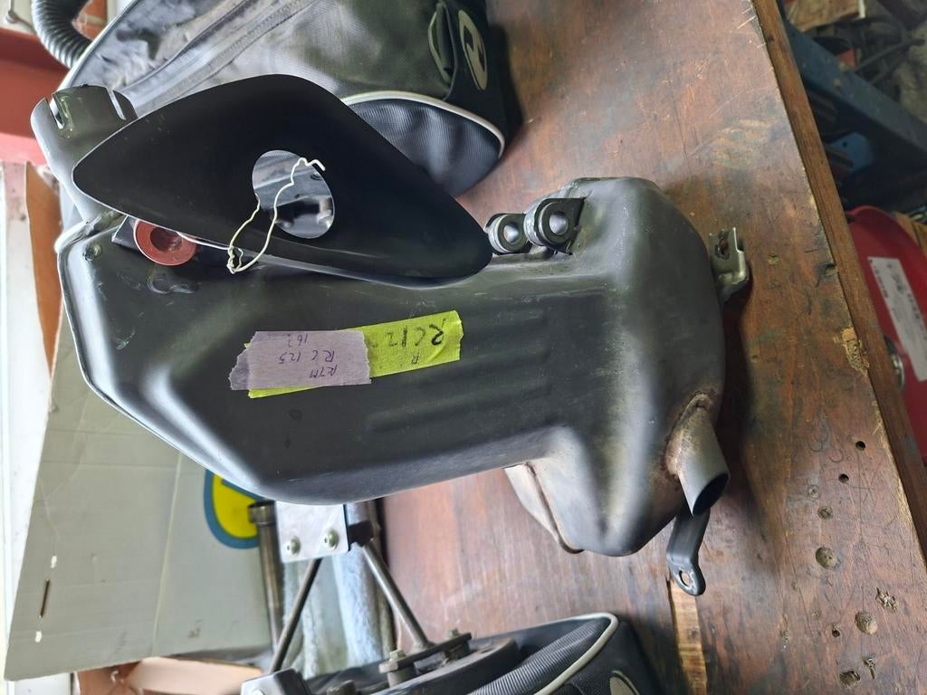 Ktm rc 125 uitlaat, Ophalen