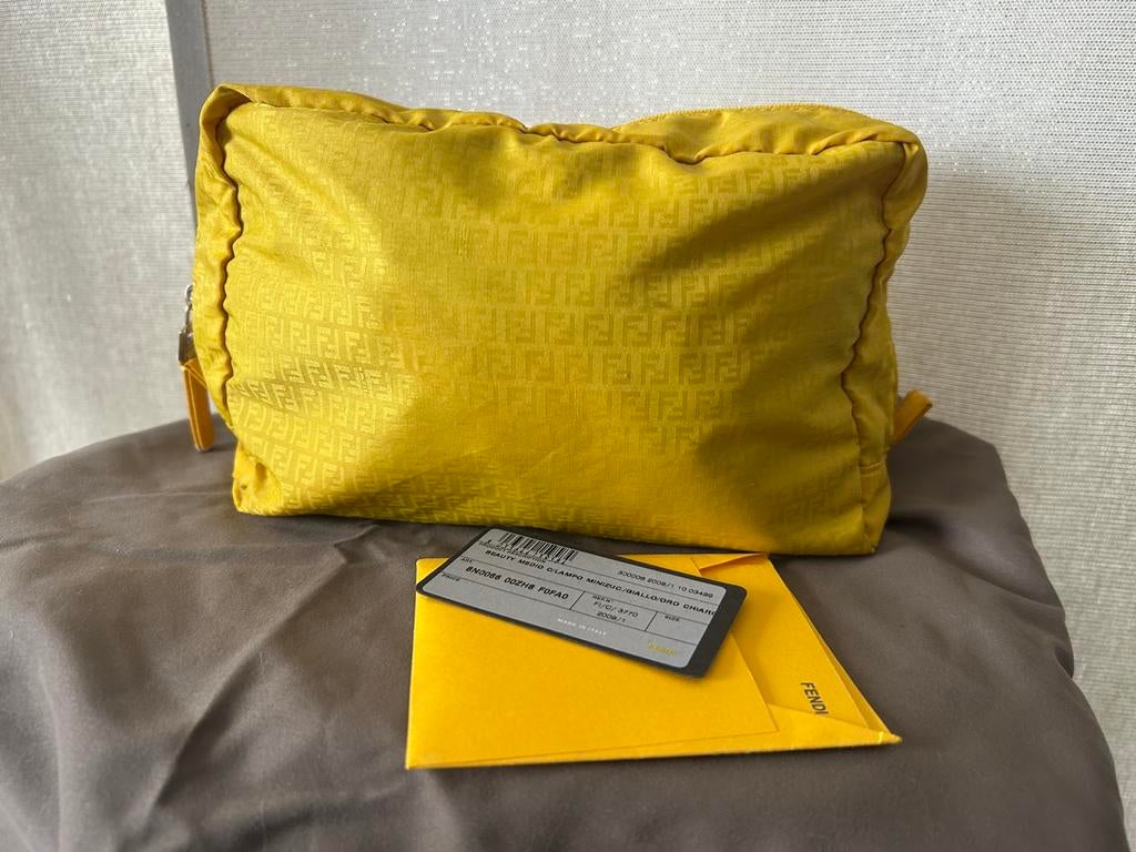 Fendi zakje met geel monogram, Handtassen en Accessoires, Ophalen of Verzenden