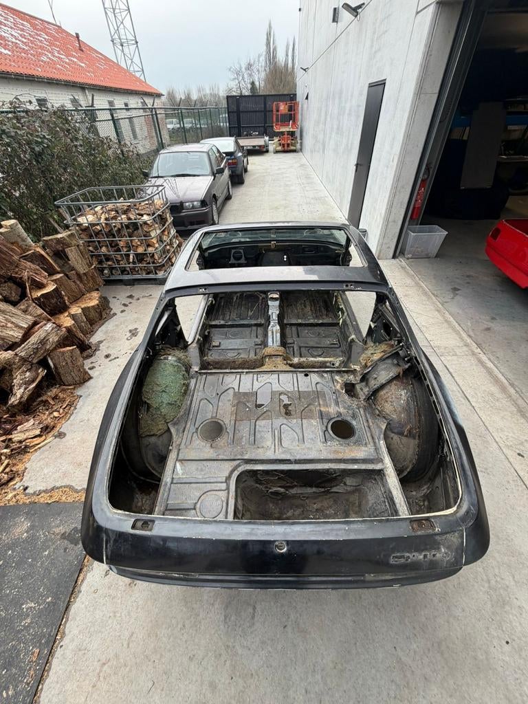 Porsche 944 chassis, Ophalen, Porsche