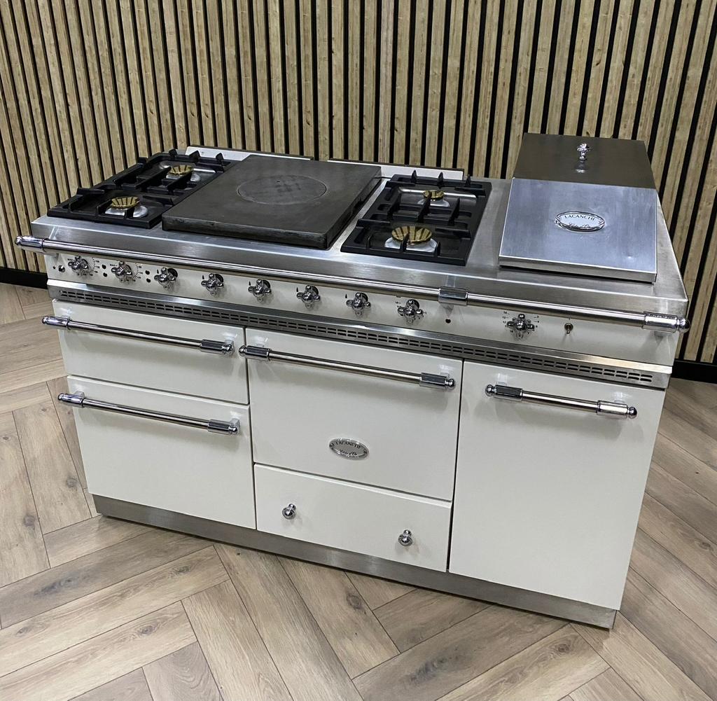 Prachtige Lacanche crème 140cm + Pizzaoven Vol Opties!, Elektronische apparatuur, Ophalen of Verzenden, Grill, Elektrisch