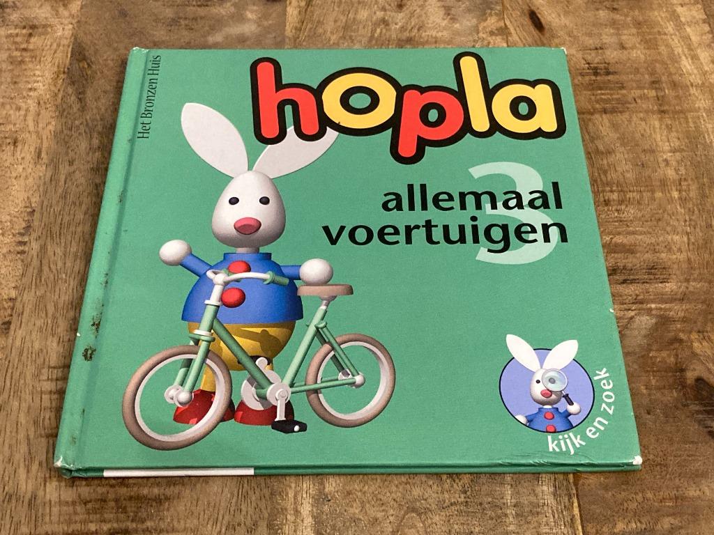Prentenboek - Hopla: Allemaal voertuigen - Ketnet, Ophalen of Verzenden, Gelezen, Hopla