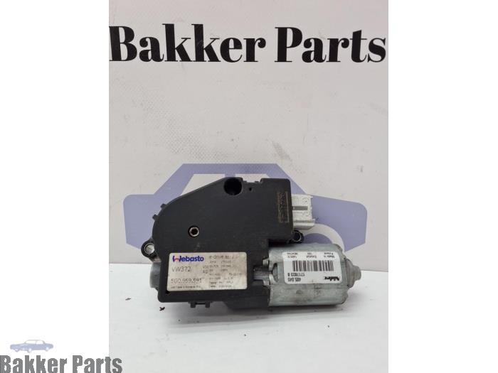 Moteur toit ouvrant d'un Volkswagen Golf, Autos : Pièces & Accessoires, Carrosserie & Tôlerie, Volkswagen, Utilisé, 3 mois de garantie