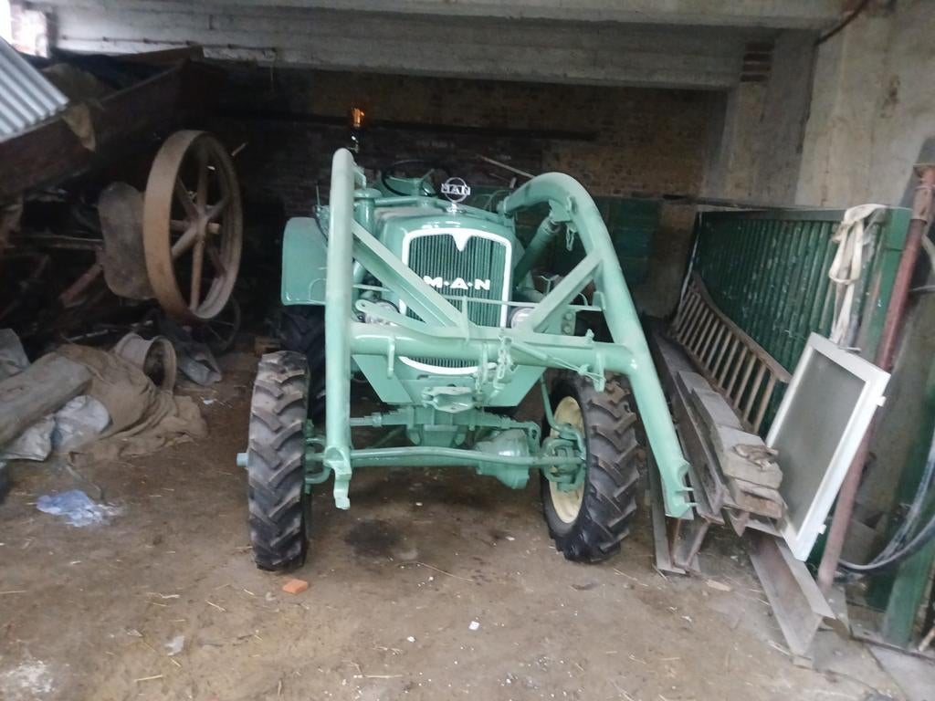 M.A.N 4N1, Zakelijke goederen, Ophalen, Gebruikt