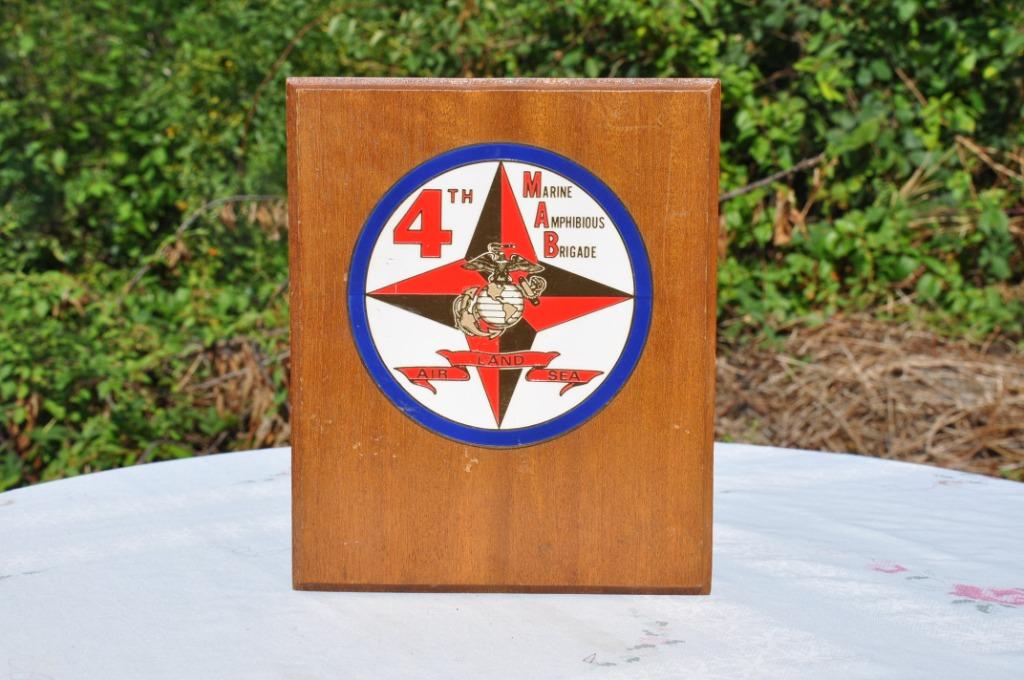 §  badge mural americain 4 eme tr brigade air terre mer, Collections, Objets militaires | Général, Enlèvement ou Envoi, Autres