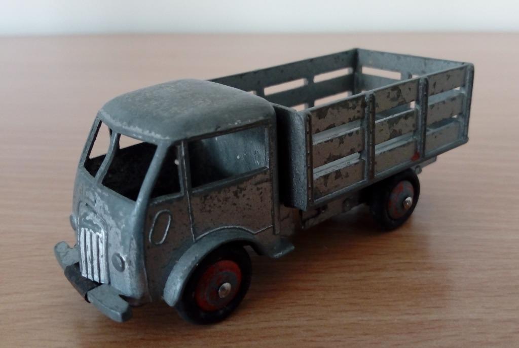Camion bétaillère Dinky toys, Ophalen of Verzenden, Gebruikt, Dinky Toys
