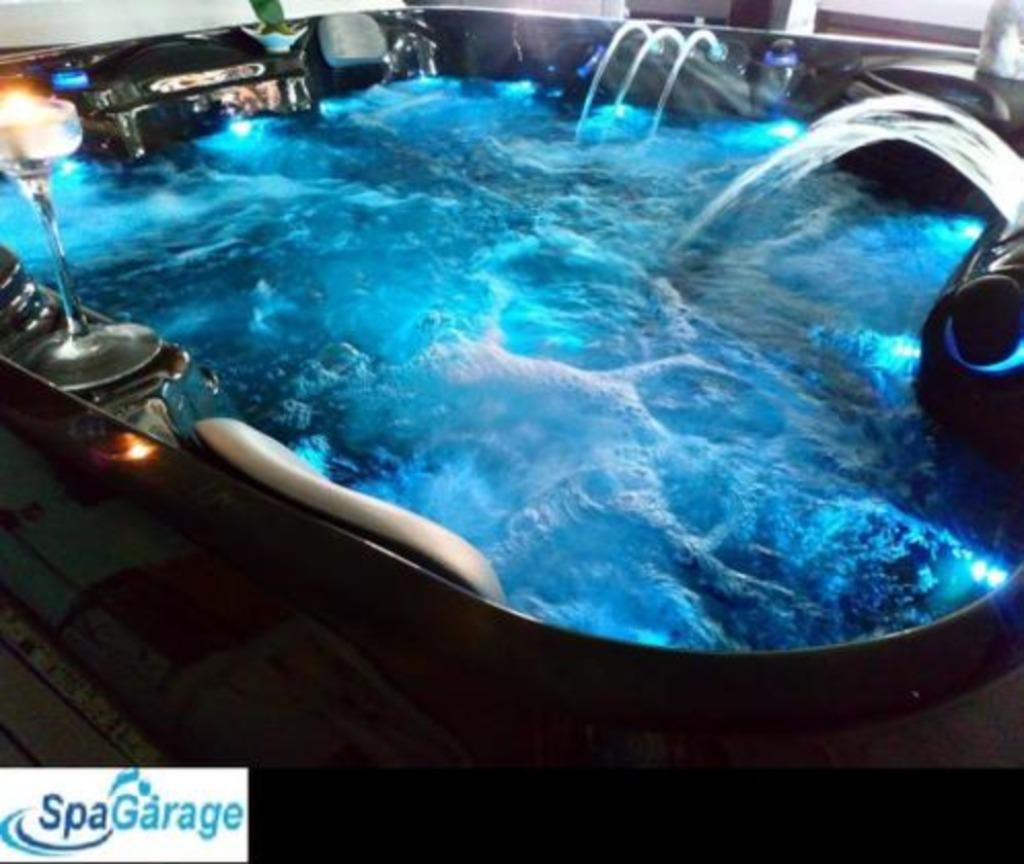 Nouvaux jacuzzis🔥hottub🔥Remise 45%🔥livraison offerts, Jardin & Terrasse, Bains à remous et Spas, Neuf, Couverture, Escalier