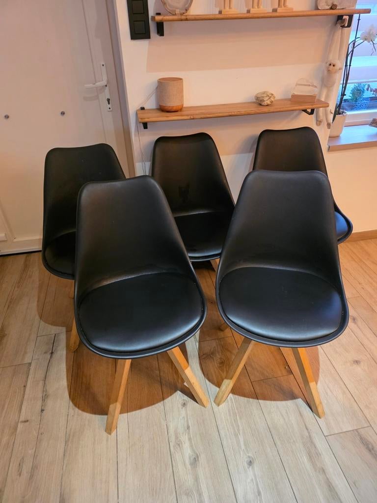 Lot de 6 chaises scandinaves noire, Eén