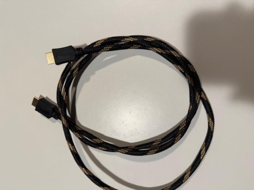câble HDMI, Enlèvement ou Envoi, Comme neuf, Moins de 2 mètres, Câble HDMI