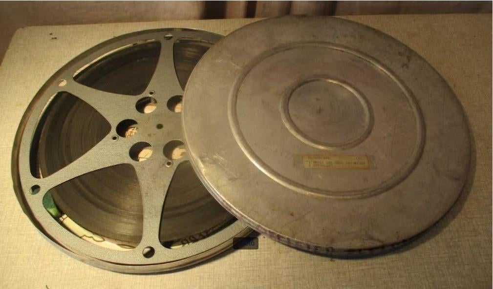 Grand vieux rouleau de film 16 mm - Ecole des sous officiers, TV, Hi-fi & Vidéo, Bobines de film, Enlèvement ou Envoi, Film 16 mm