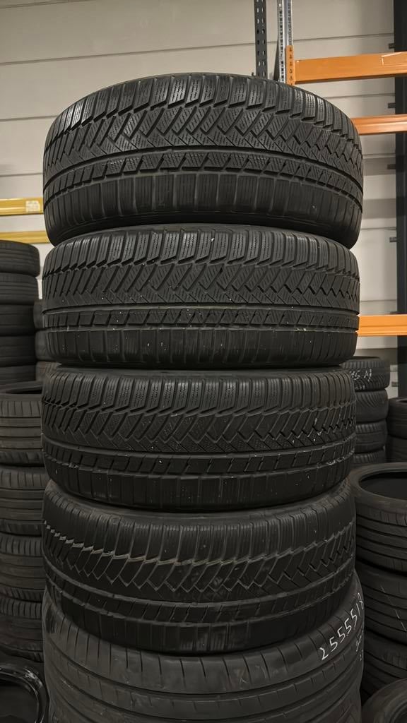2454519  245/45/19 245/45R19 winter merk continental, Ophalen