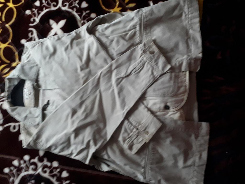 Kostum in jeans waer gilet dik gevoerd zie beschrijving, Ophalen, Zo goed als nieuw, Maat 42/44 (L)