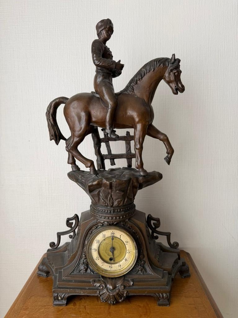 Paard met klok, Antiek en Kunst, Ophalen