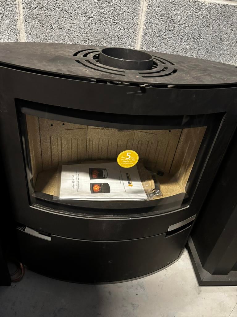 Poele a vendre, Maison & Meubles, Poêles, Enlèvement ou Envoi, Comme neuf, Bois, Poêle à bois