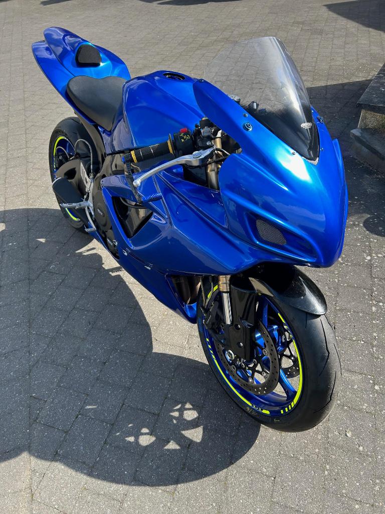 Magnifique Suzuki Gsx-r 600 piste, Info@nikkodesign.be, 600 cm³, Entreprise, Plus de 35 kW