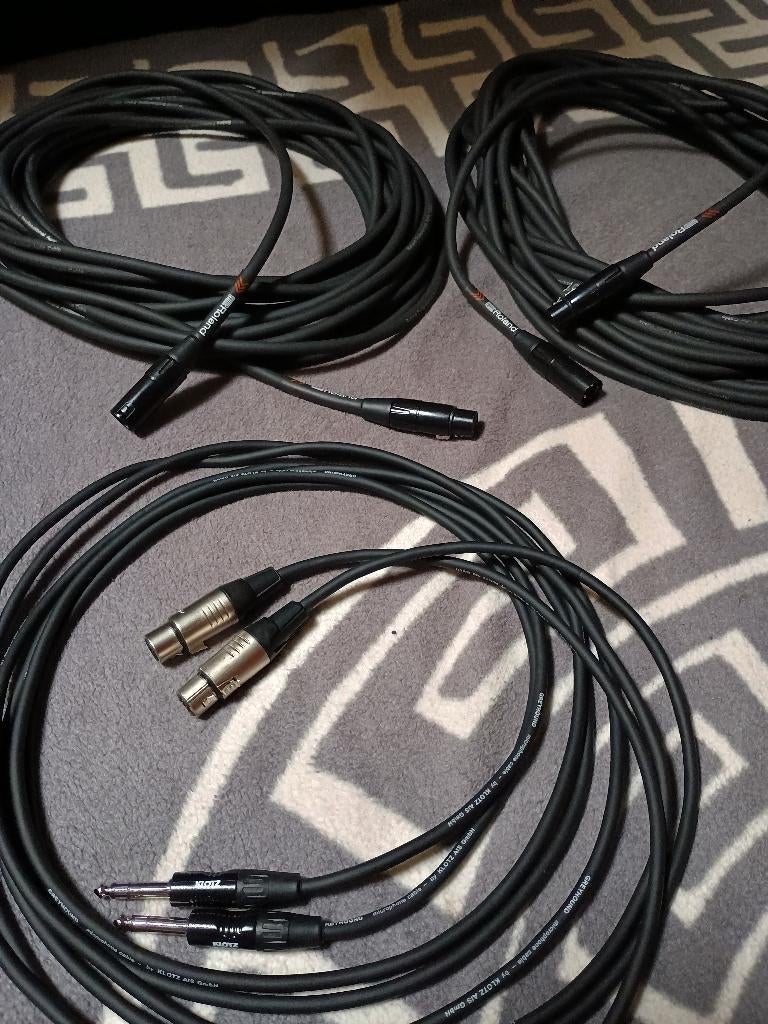 Cable xlr pro 2x15m Roland et 2x3m Klotz Xlr female-jack, Enlèvement, Comme neuf, 10 mètres ou plus, Câble de haut-parleur