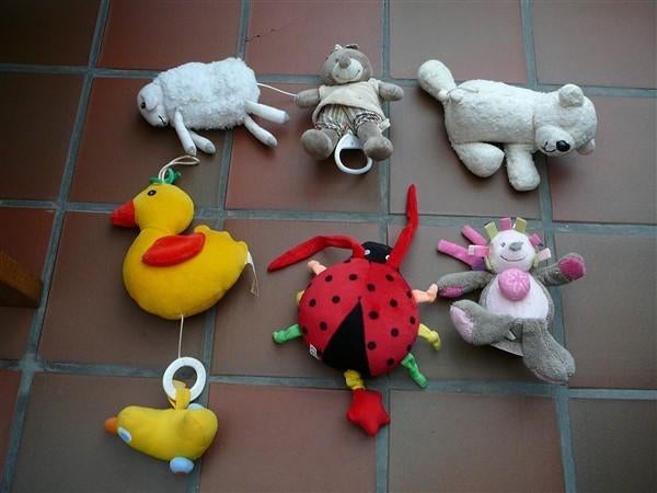 Verschillende muziek speeltjes, Ophalen, Gebruikt, Mobiel, Met geluid