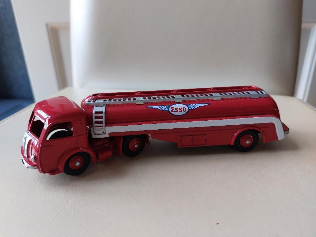 Oldtimer Red Esso tankwagen, Verzamelen, Ophalen of Verzenden, Zo goed als nieuw, Overige typen