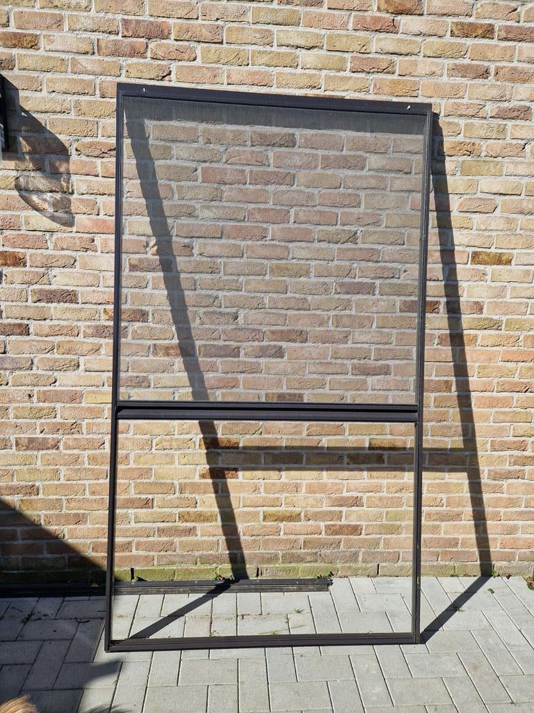 Porte coulissante à écran à cadre. 147 sur 124, Porte moustiquaire, Enlèvement, Utilisé, 215 cm ou plus