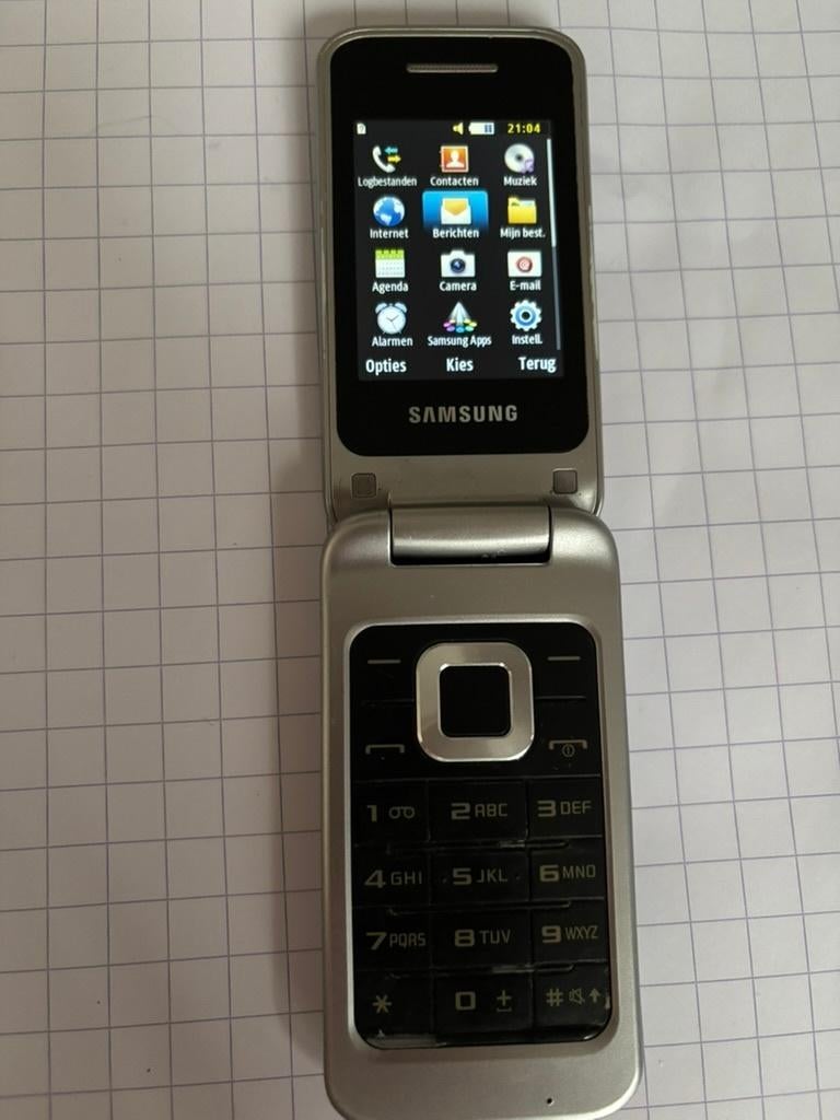 Pak van 4 GSM's (old Y2K phones): samsung + master, Ophalen of Verzenden, Gebruikt
