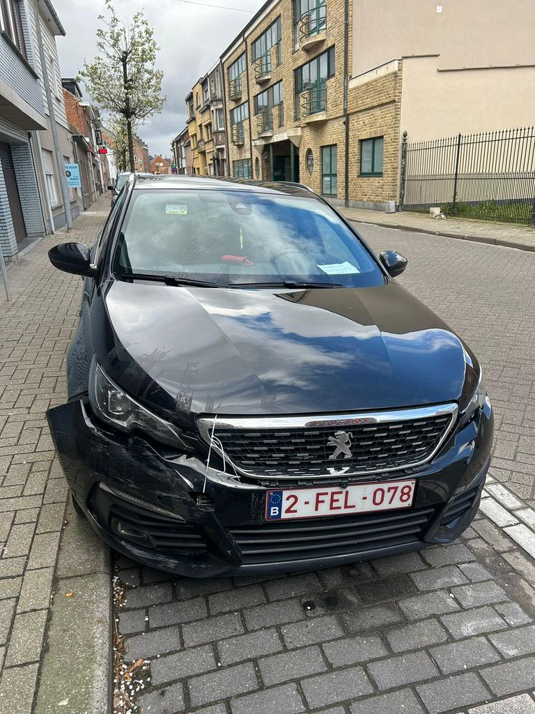 Peugeot 308 1.6 THP 126.000 km, Auto's, Automaat, Start-stop-systeem, Alcantara, Zwart