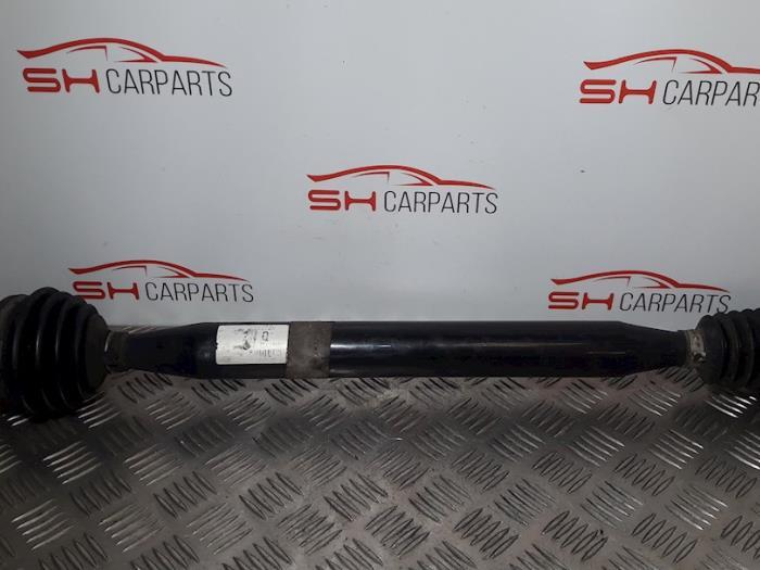 Arbre de transmission avant droit d'un Volkswagen Fox, Volkswagen, -, 3 mois de garantie, Utilisé