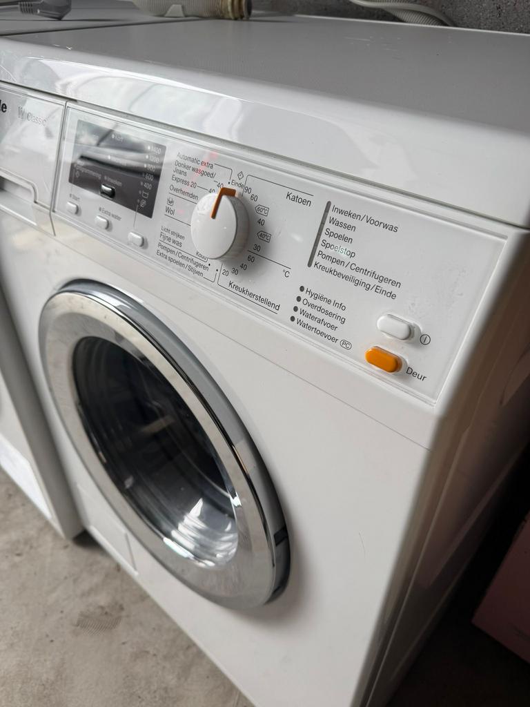 Miele SoftCare Wasmachine, Elektronische apparatuur, Wasmachines, Ophalen, Zo goed als nieuw, Voorlader, Kort programma