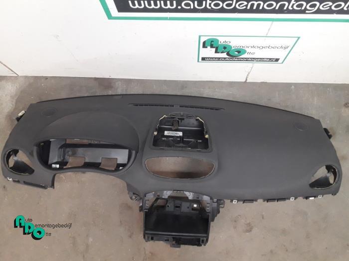 Tableau de bord d'un Renault Clio (Clio 3 06-), Renault, -, 3 mois de garantie, Utilisé