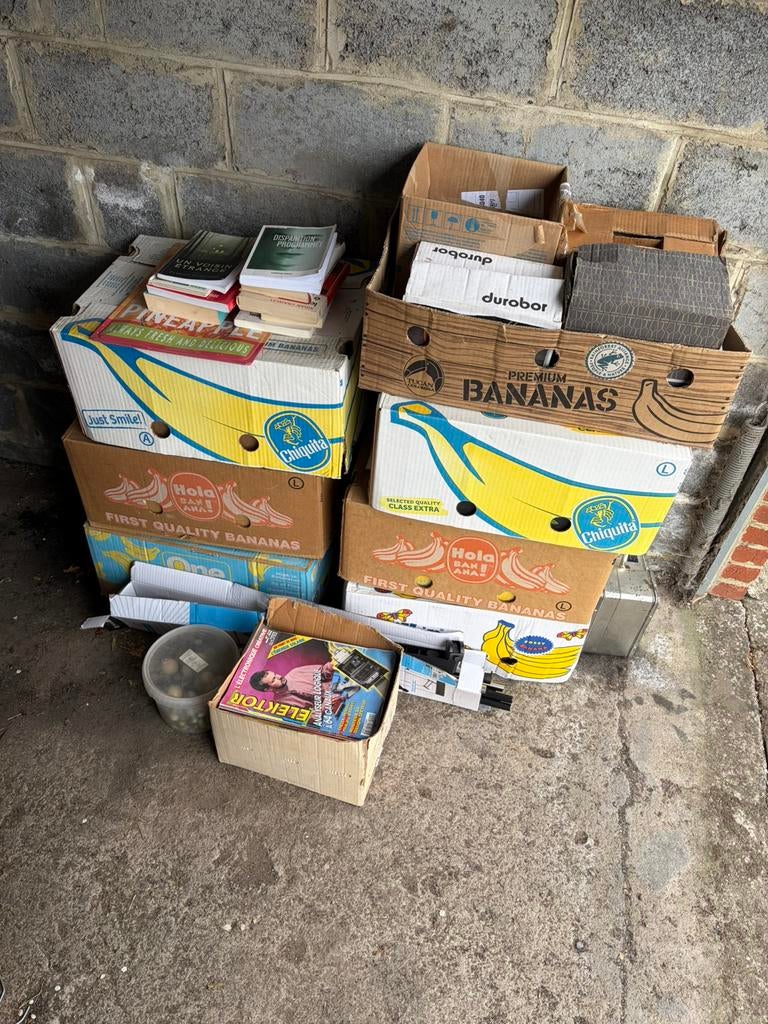 Lot de brocante, Divers, Enlèvement