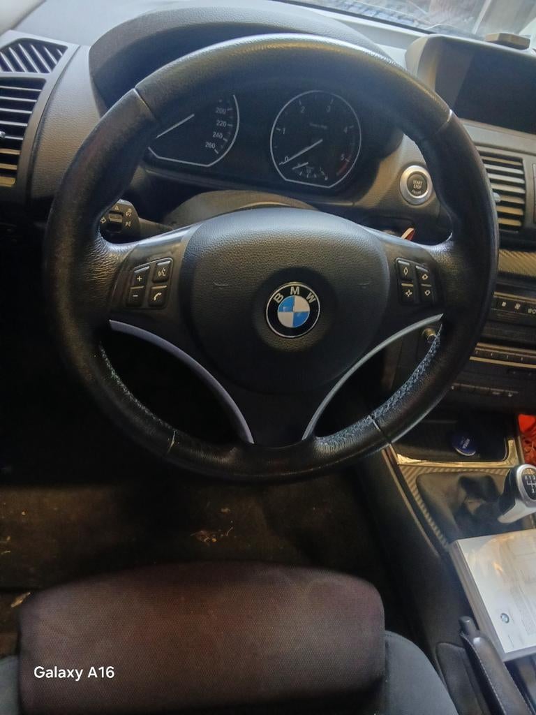 Volant sport bmw série e81 e82 e84 e87 e88 e90 e91 e92 e93, Autos : Pièces & Accessoires, Commande, BMW, Enlèvement