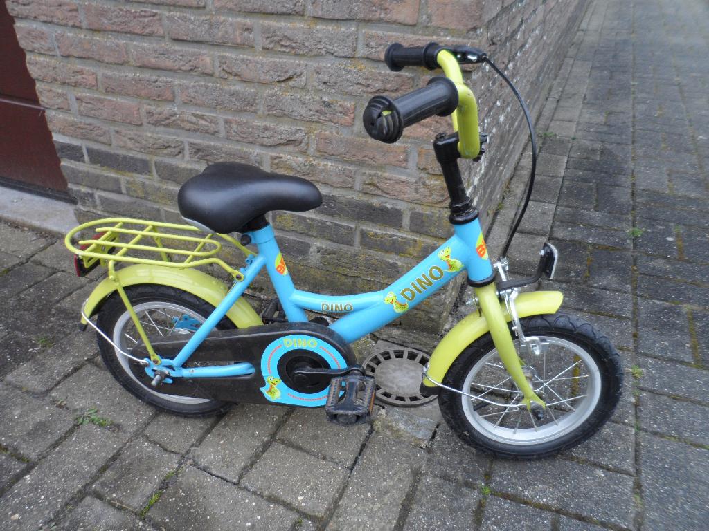 kinderfietsje 12 inch Dino, Fietsen en Brommers, Ophalen, Zo goed als nieuw, Minder dan 16 inch, Dino