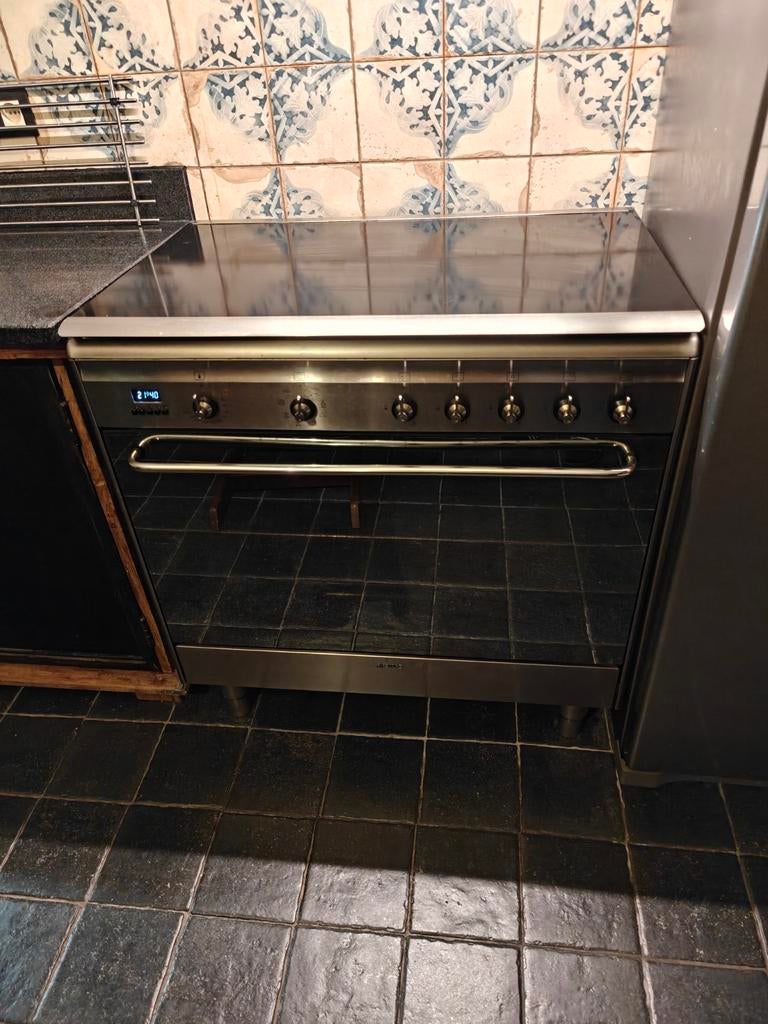 Vrijstaand gasfornuis, Ophalen, Vrijstaand, 5 kookzones of meer