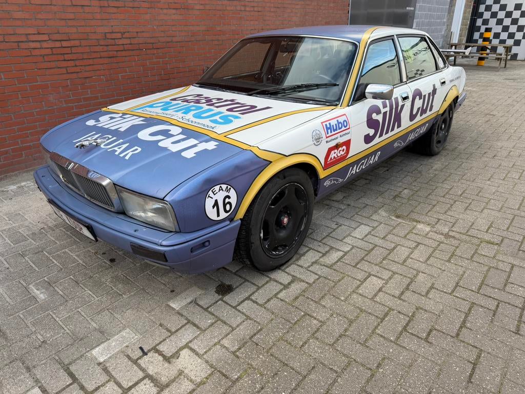 Jaguar XJ6 Silk Cut rallybak, Automaat, 4 deurs, Achterwielaandrijving, Lederen bekleding