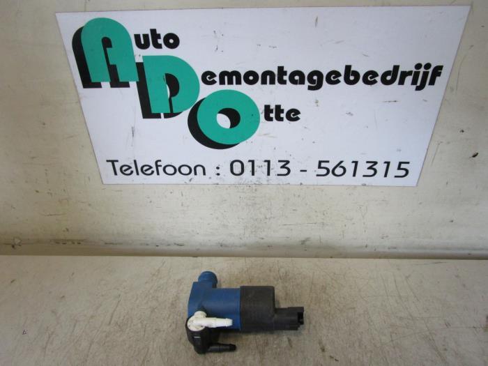 Ruitensproeierpomp voor van een Renault Clio (Clio 3 06-), Auto-onderdelen, Ruiten en Toebehoren, Renault, Gebruikt, 3 maanden garantie