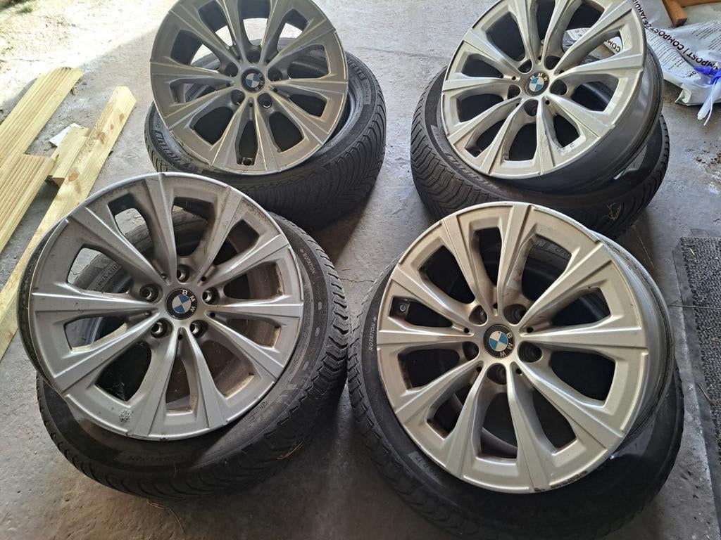 Bmw velgen met  banden 17inch, Pneus et Jantes, 4 Saisons, Véhicule de tourisme, 17 pouces