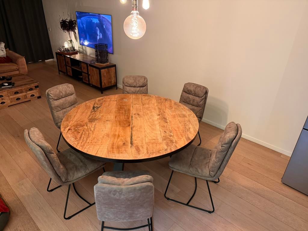 Ronde eettafel mango hout 180cm+6 stoelen industrieel design, Ophalen, Zo goed als nieuw