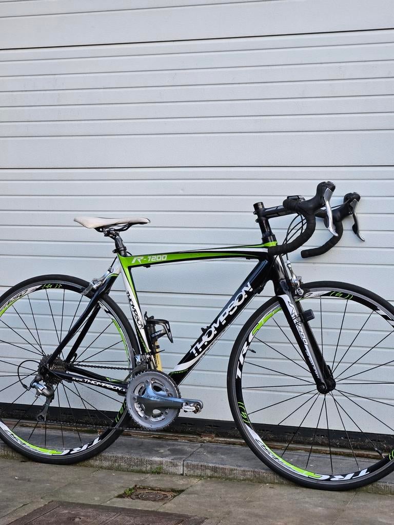 Vélo de route THOMPSON R-7200 – Taille 54 – Shimano Tiagra, Enlèvement