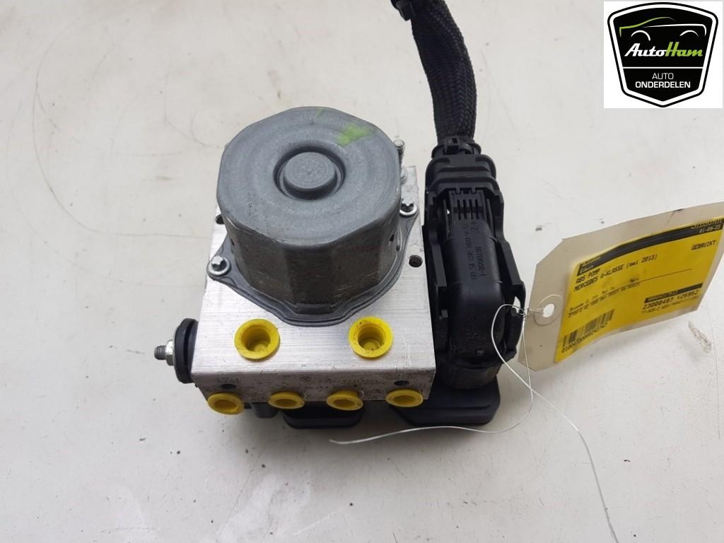 ABS POMP Mercedes-Benz A (W176) (01-2012/05-2018), Auto-onderdelen, Overige Auto-onderdelen, Mercedes-Benz, Gebruikt